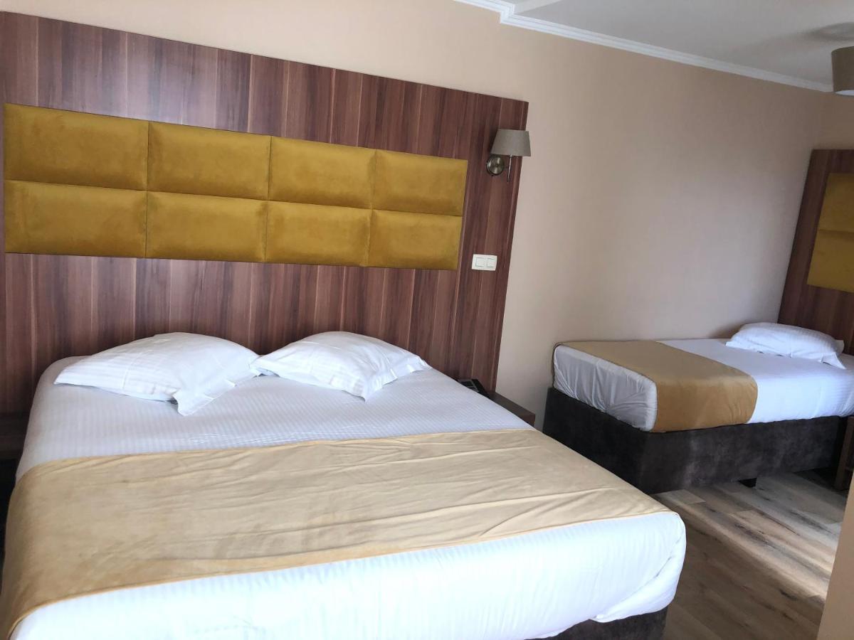 Sun Hotel Saint-Gilles Екстериор снимка