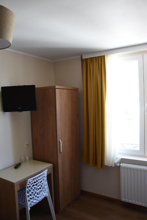 Sun Hotel Saint-Gilles Екстериор снимка