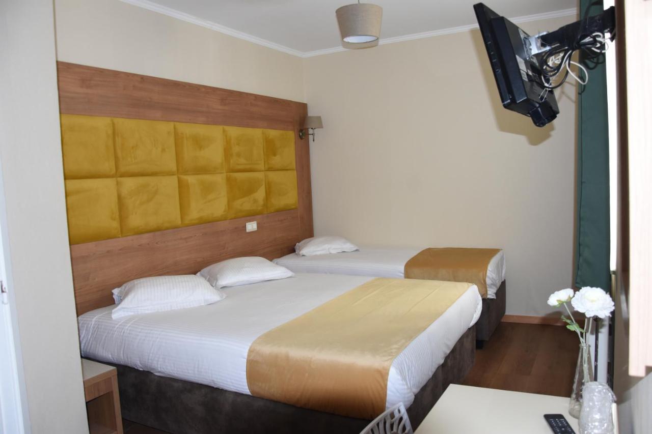 Sun Hotel Saint-Gilles Екстериор снимка