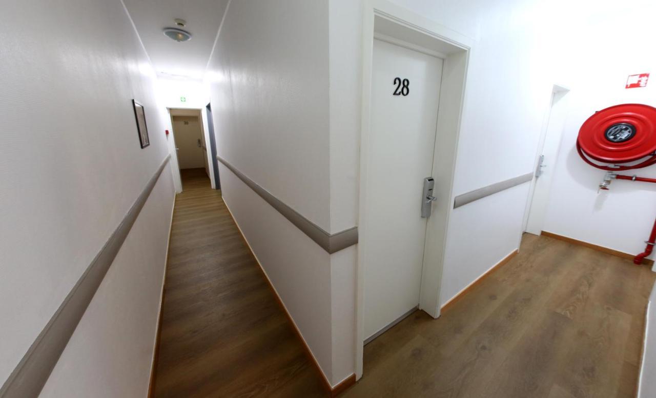 Sun Hotel Saint-Gilles Екстериор снимка
