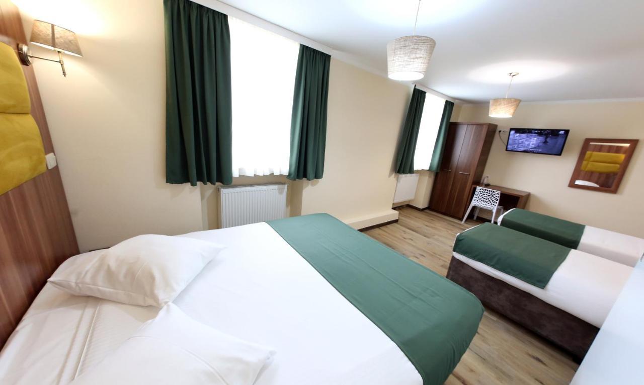Sun Hotel Saint-Gilles Екстериор снимка