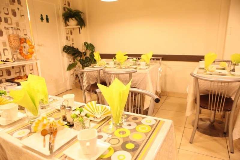 Sun Hotel Saint-Gilles Ресторант снимка